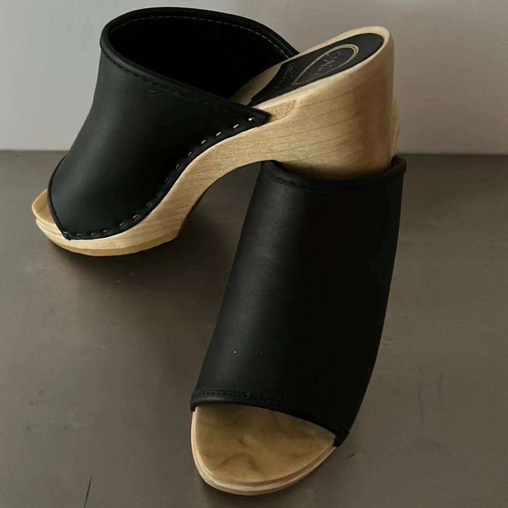 No 6 black leather mid- heel open toe clogs - Picture 1 of 12